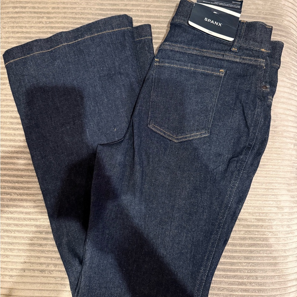 NWT Spanx Petite Women’s Dark Blue Denim Jeans Flare Size L